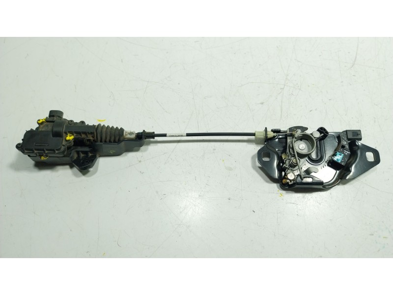 Recambio de cerradura capot para tesla model y ev perfomance a las 4 ruedas referencia OEM IAM  164307100A 