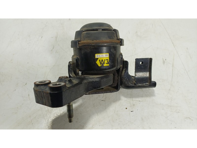 Recambio de soporte motor derecho para toyota yaris (_p13_) 1.5 (nsp131_) referencia OEM IAM 123050M140  