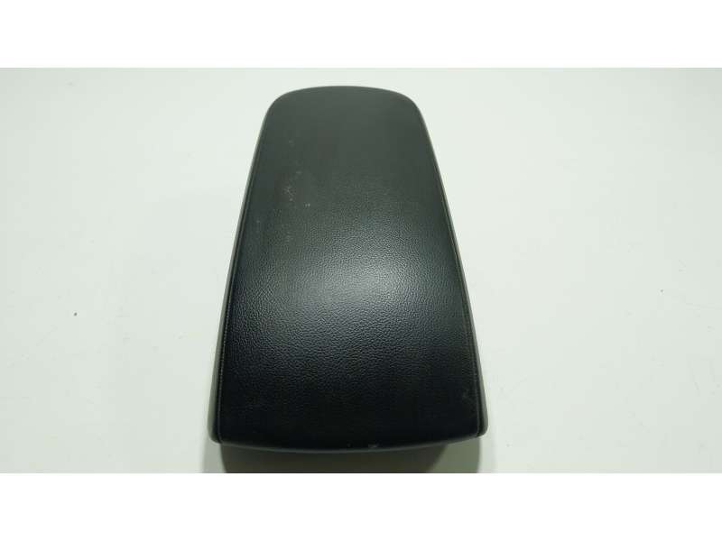 Recambio de apoyabrazos central para volvo xc40 (536) t4 plug-in hybrid referencia OEM IAM  P31469569 