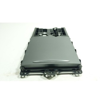 Recambio de moldura para tesla model y ev perfomance a las 4 ruedas referencia OEM IAM  175551502B 