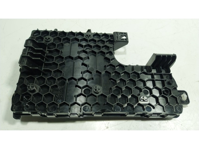 Recambio de modulo electronico para tesla model y ev perfomance a las 4 ruedas referencia OEM IAM  149784739D 