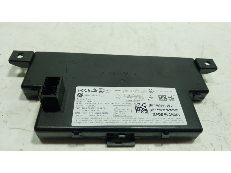 Recambio de modulo electronico para tesla model y ev perfomance a las 4 ruedas referencia OEM IAM  110024100J 
