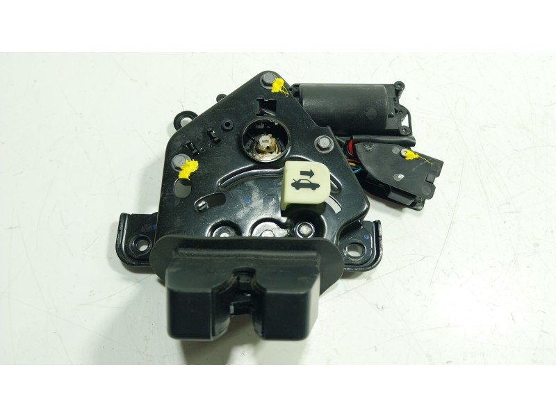 Recambio de cerradura maletero / porton para tesla model y ev perfomance a las 4 ruedas referencia OEM IAM  1500604CNB 