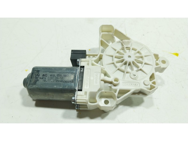 Recambio de motor elevalunas trasero izquierdo para porsche cayenne (9ya) 3.0 awd (9yaaa1) referencia OEM IAM  4K0959802 