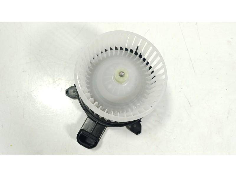 Recambio de motor calefaccion para toyota yaris cross (mxp_) 1.5 hybrid (mxpj10) referencia OEM IAM  CZ1163606064 