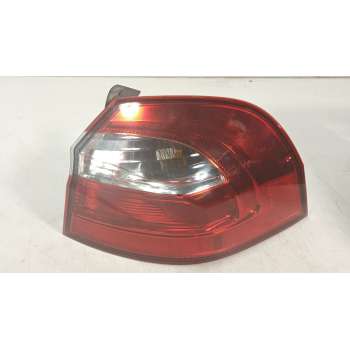 PILOTO TRASERO DERECHO 924021W210 924021W2 