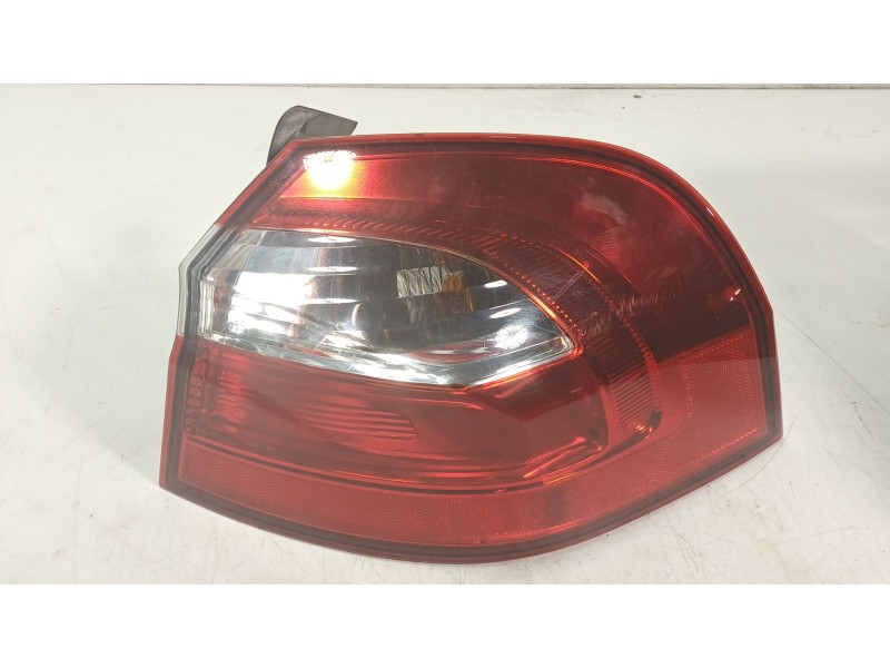 Recambio de piloto trasero derecho para kia rio iii (ub) 1.2 cvvt referencia OEM IAM  924021W2 