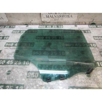 Recambio de cristal puerta trasero derecho para dacia duster adventure referencia OEM IAM 823000023R  