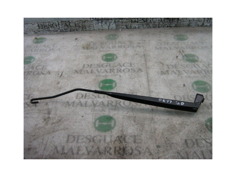 Recambio de brazo limpia delantero derecho para citroën c2 vtr referencia OEM IAM   