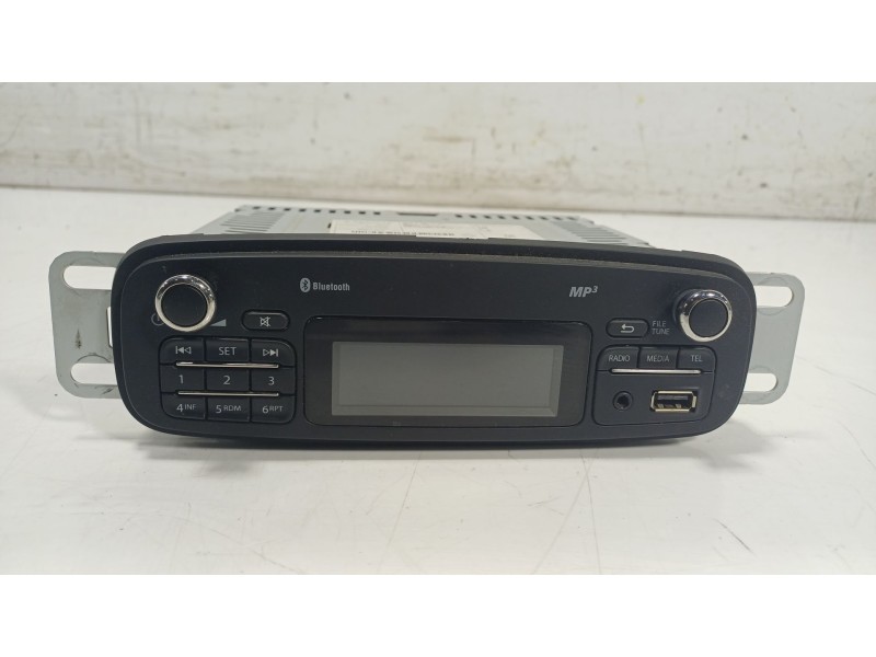 Recambio de sistema audio / radio cd para renault clio iv (bh_) 1.5 dci 75 referencia OEM IAM  281152571R 