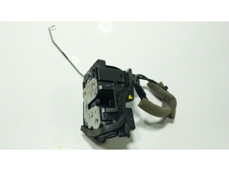 Recambio de cerradura puerta delantera derecha para omoda omoda5 hev referencia OEM IAM  554001266AA 