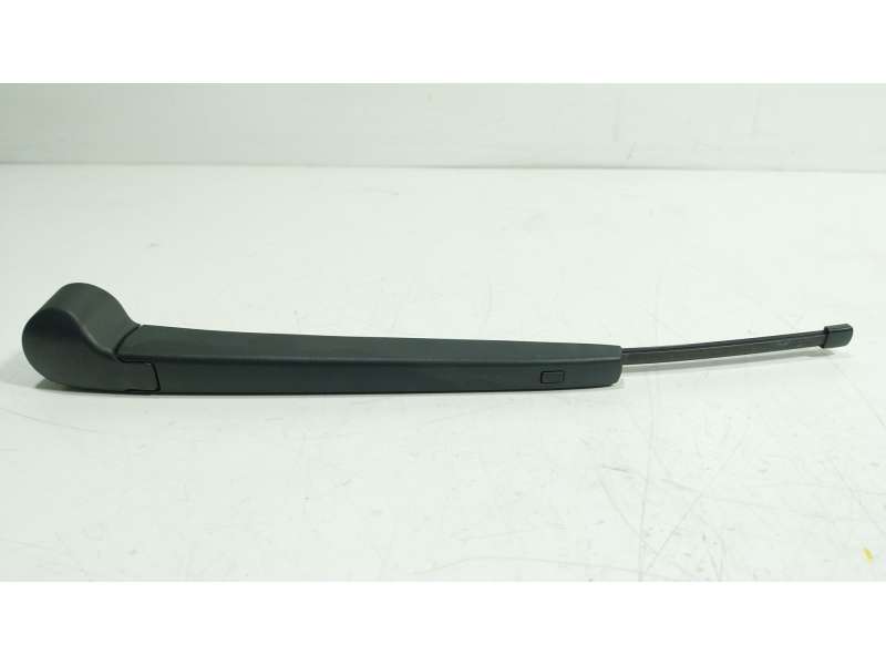 Recambio de brazo limpia trasero para volkswagen tiguan 2.0 tdi referencia OEM IAM  571955704 