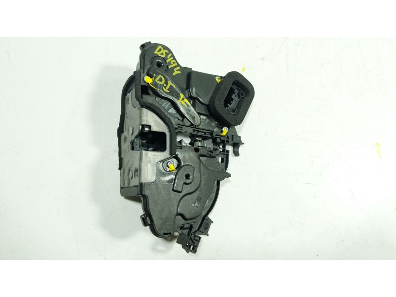 Recambio de cerradura puerta delantera izquierda para volkswagen tiguan 2.0 tdi referencia OEM IAM  571837015 