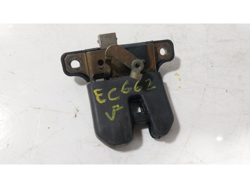 Recambio de cerradura maletero / porton para seat toledo ii (1m2) 1.9 tdi referencia OEM IAM 8D5827505D  