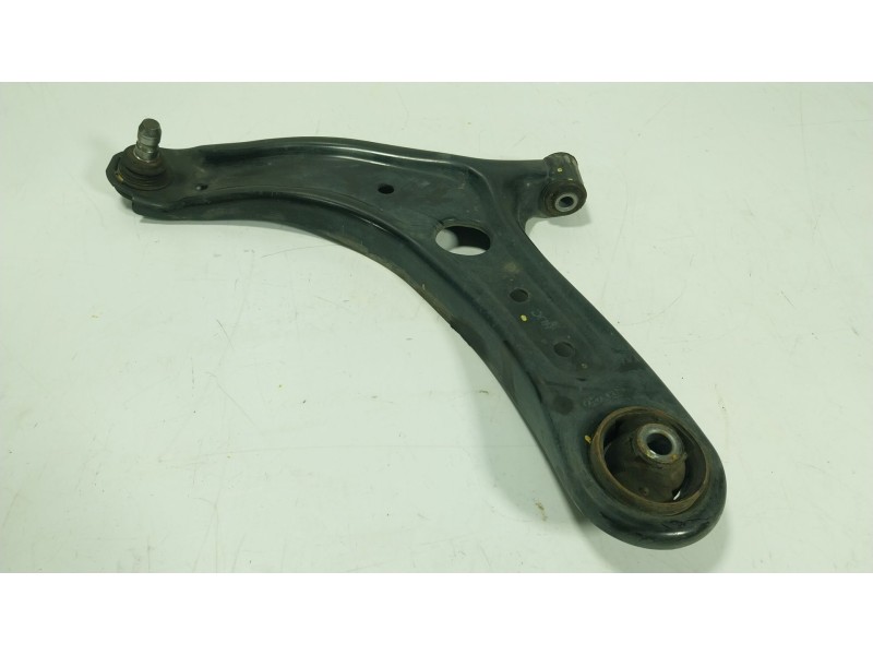 Recambio de brazo suspension inferior delantero izquierdo para kia stonic (yb) 1.0 t-gdi referencia OEM IAM   