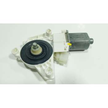 MOTOR ELEVALUNAS DELANTERO DERECHO A1669060301 A1669060301 