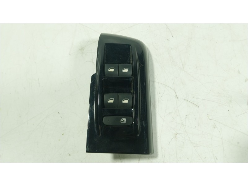 Recambio de mando elevalunas delantero izquierdo para citroën c3 iii (sx) 1.2 puretech 82 referencia OEM IAM   