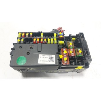 CAJA RELES / FUSIBLES 15533696 1553369601 1553369601