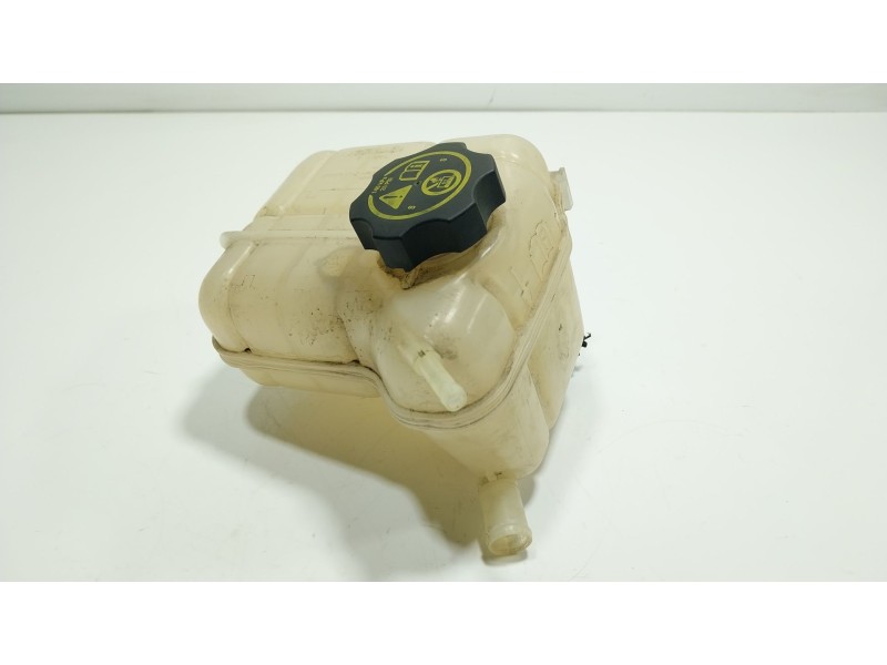 Recambio de deposito expansion para opel insignia a sedán (g09) 2.0 cdti (69) referencia OEM IAM  130712846 