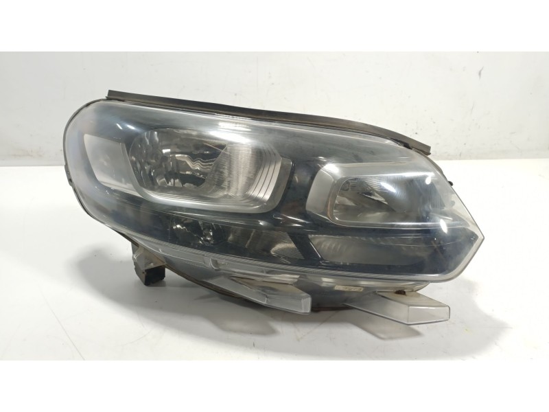 Recambio de faro derecho para citroën spacetourer autobús (v_) 1.5 bluehdi 120 referencia OEM IAM  0019707504 