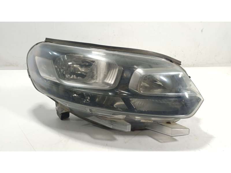 Recambio de faro derecho para citroën spacetourer autobús (v_) 1.5 bluehdi 120 referencia OEM IAM  0019707504 
