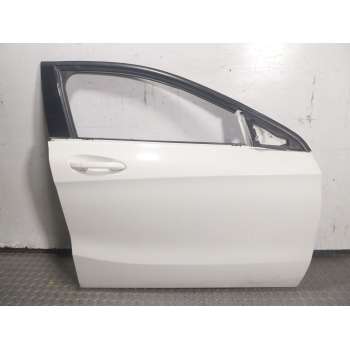 PUERTA DELANTERA DERECHA A1767200205 
