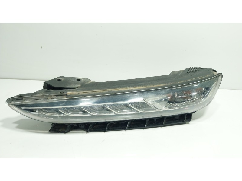 Recambio de faro izquierdo para hyundai kona (os, ose, osi) 1.0 t-gdi referencia OEM IAM  92207J90 