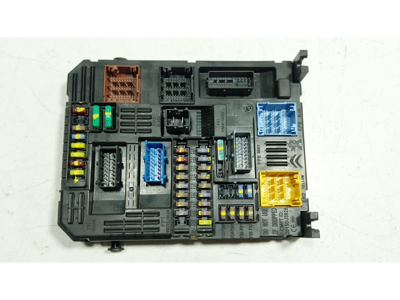 Recambio de caja reles / fusibles para citroën jumpy iii furgoneta (v_) 1.5 bluehdi 120 referencia OEM IAM  9845141280 