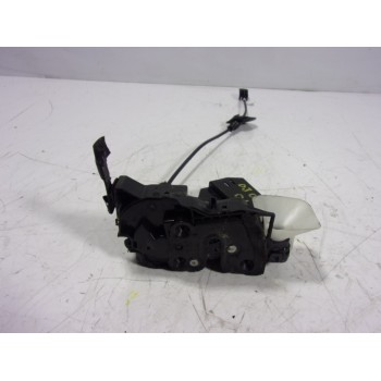 CERRADURA PUERTA DELANTERA IZQUIERDA 805032236R 805032065R 