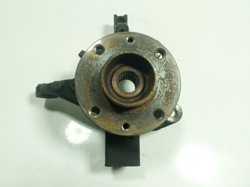 Recambio de mangueta delantera derecha para renault zoe referencia OEM IAM   