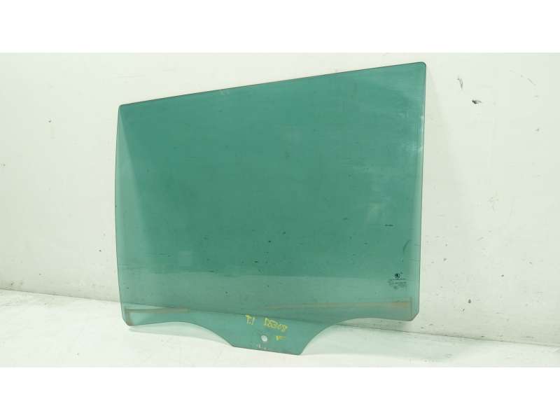 Recambio de cristal puerta trasero izquierdo para skoda fabia iii station wagon (nj5) 1.0 tsi referencia OEM IAM   