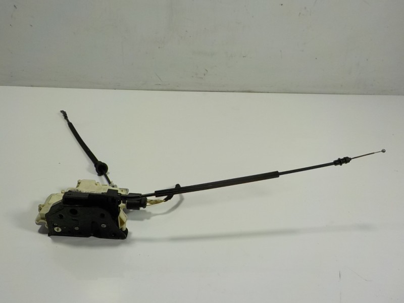 Recambio de cerradura puerta delantera derecha para volkswagen passat variant (3c5) 2.0 tdi referencia OEM IAM 3C1837016A 3C1837