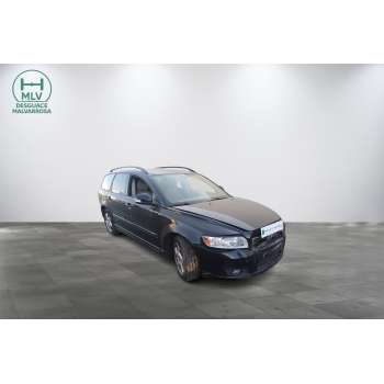 VOLVO V50 (545)