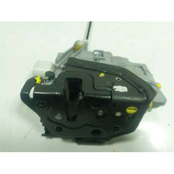 CERRADURA PUERTA TRASERA DERECHA 8K0839016 