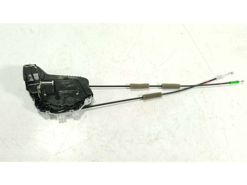 Recambio de cerradura puerta trasera derecha para toyota yaris cross (mxp_) 1.5 hybrid (mxpj10) referencia OEM IAM 69050K0030  