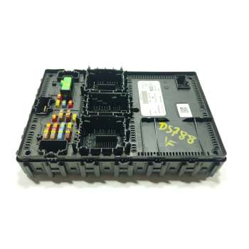CAJA RELES / FUSIBLES 2424200 JU5T15604MCE 
