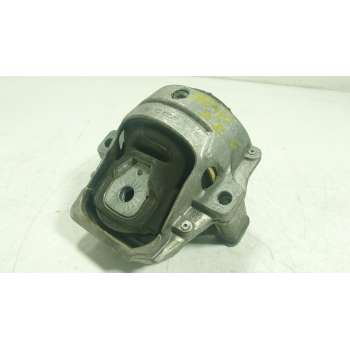 SOPORTE MOTOR IZQUIERDO 8R0199381 