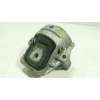Recambio de soporte motor izquierdo para porsche macan (95b) 2.0 referencia OEM IAM  8R0199381 