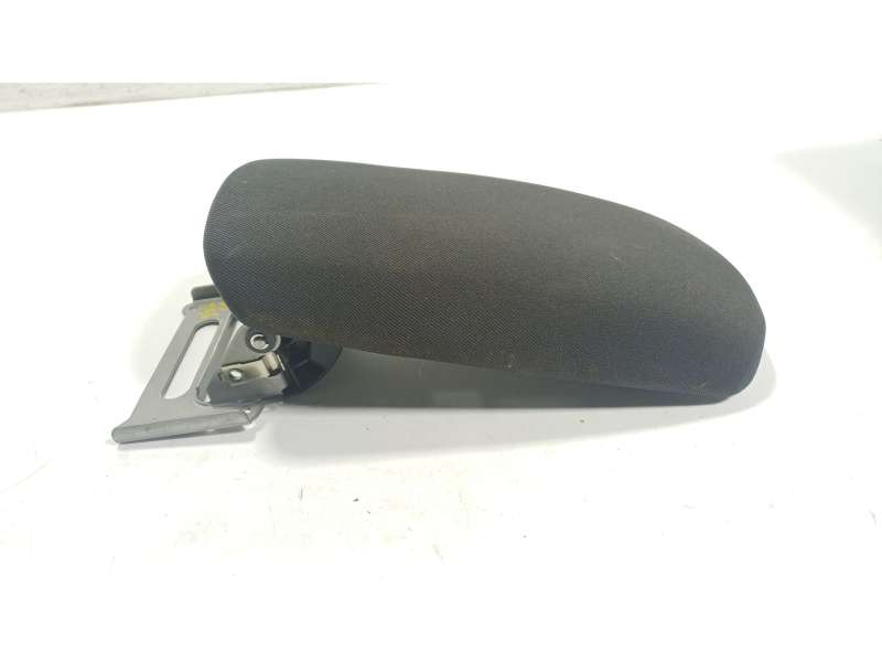 Recambio de apoyabrazos central para toyota corolla station wagon (_e21_) 1.8 hybrid (zwe211) referencia OEM IAM   