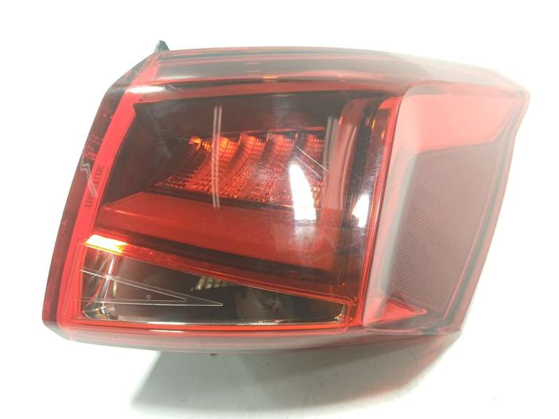 Recambio de piloto trasero derecho para seat arona (kj7, kjp) 1.0 tsi referencia OEM IAM  6F9945208B 