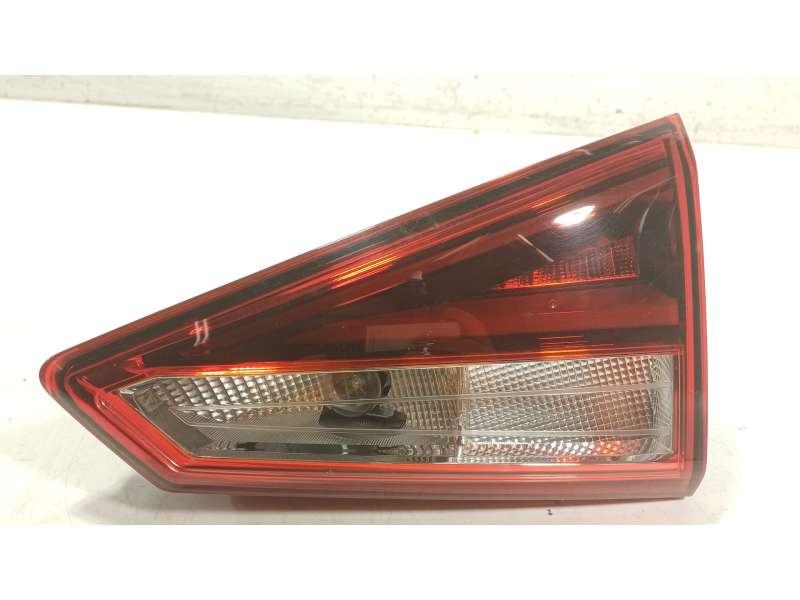 Recambio de piloto trasero derecho interior para seat arona (kj7, kjp) 1.0 tsi referencia OEM IAM  6F9945308D 