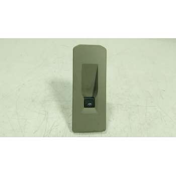 MANDO ELEVALUNAS DELANTERO DERECHO 5G0959855K 5G0959855K 