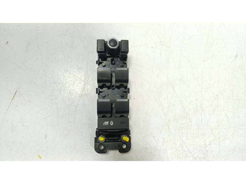 Recambio de mando elevalunas delantero izquierdo para land rover range rover sport ii (l494) 3.0 sdv6 4x4 referencia OEM IAM  CP