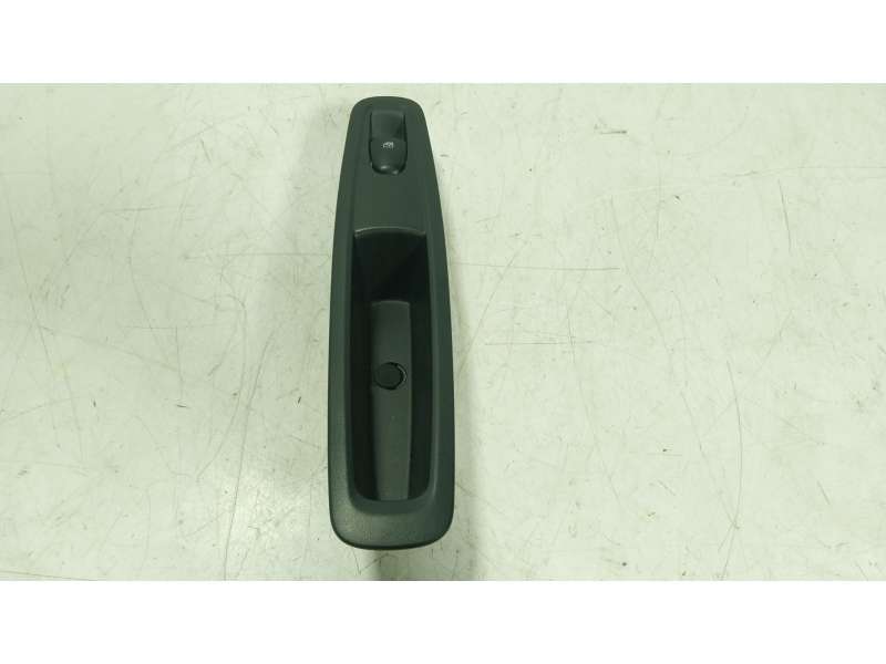 Recambio de mando elevalunas trasero derecho para renault kadjar (ha_, hl_) 1.5 blue dci 115 referencia OEM IAM   