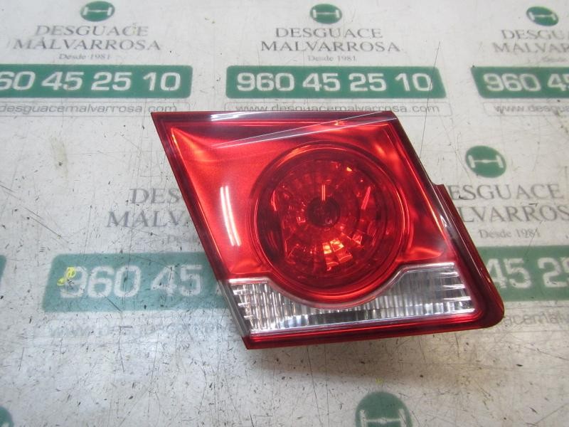 Recambio de piloto trasero izquierdo interior para chevrolet cruze 2.0 diesel cat referencia OEM IAM 95130772  