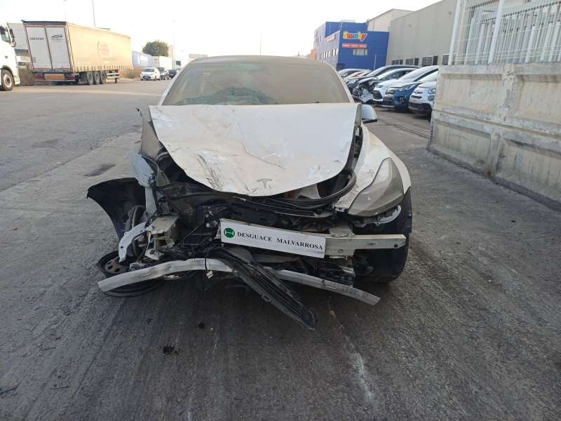 tesla model 3 del año 2022