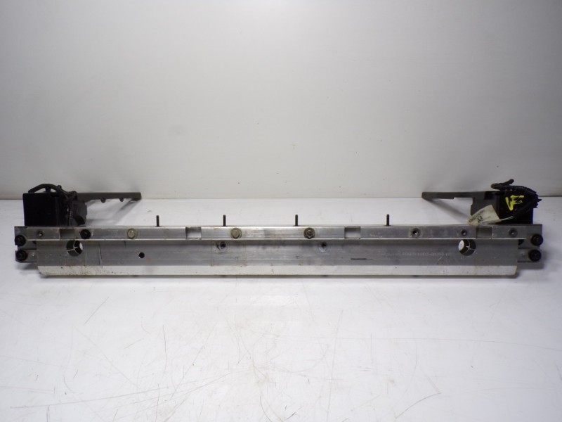 Recambio de travesaño inferior para land rover range rover evoque evoque referencia OEM IAM   