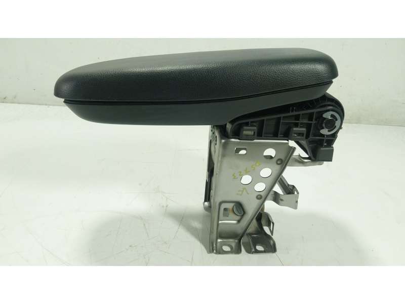 Recambio de apoyabrazos central para toyota yaris (_p21_, _pa1_, _ph1_) 1.5 hybrid (mxph10) referencia OEM IAM  58857K0020 