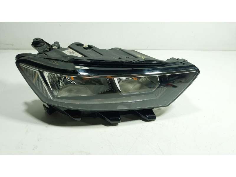 Recambio de faro derecho para volkswagen t-roc (a11, d11) 2.0 tdi referencia OEM IAM 2GA941006B  