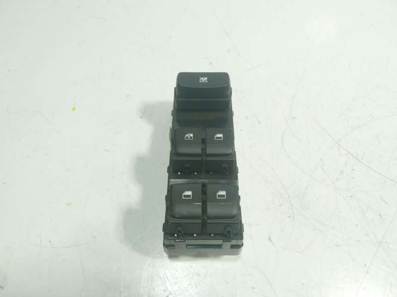 Recambio de mando elevalunas delantero izquierdo para kia stonic (yb) 1.2 cvvt referencia OEM IAM  93570H8100WK 2308230014